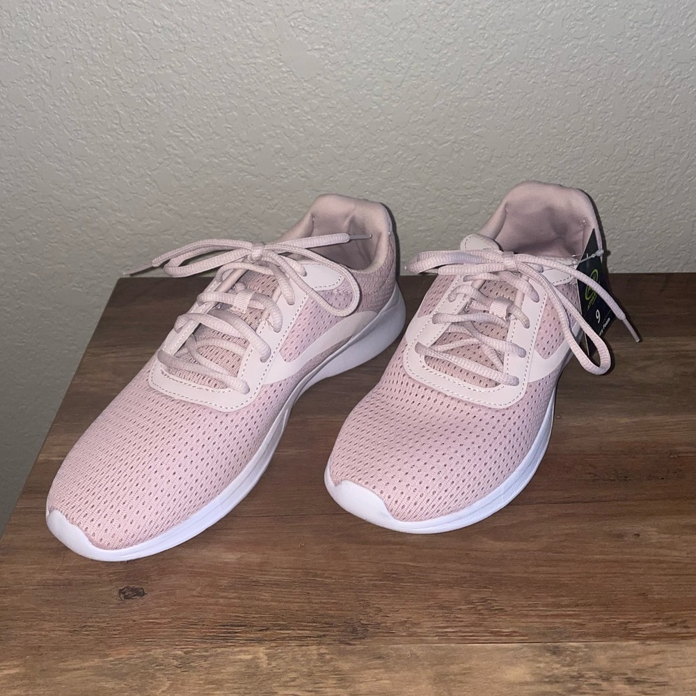 Mauve sneakers